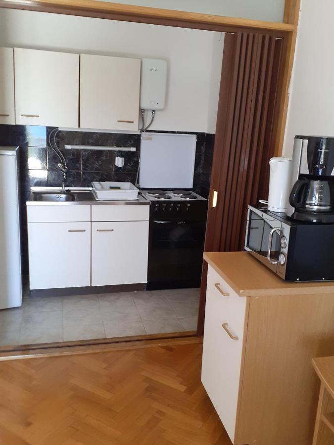 Apartments With A Parking Space Novi Vinodolski - 15412 Екстериор снимка